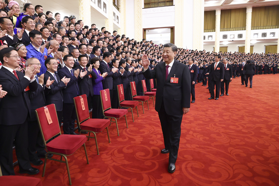 习近平等领导同志亲切会见出席党的二十大代表、特邀代表和列席人员